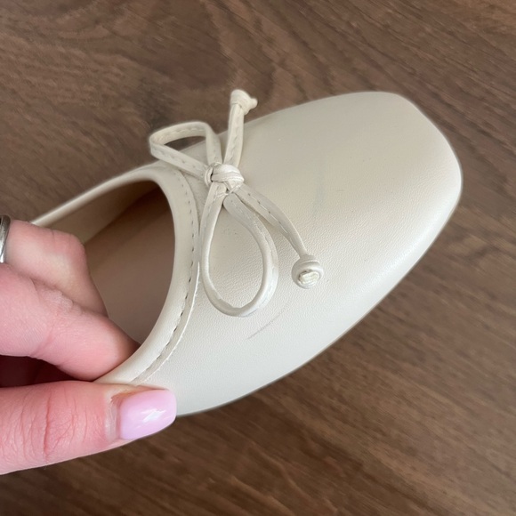 White Ballet Flats with Bow - Picture 2 of 2